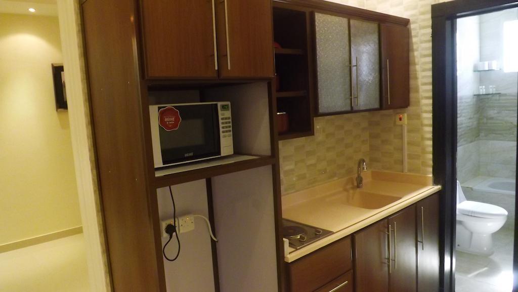 Baron Palace - Almasif Hotel Apartments リヤード エクステリア 写真