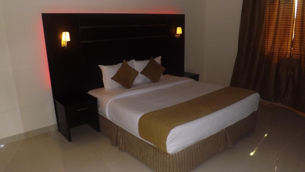 Baron Palace - Almasif Hotel Apartments リヤード エクステリア 写真