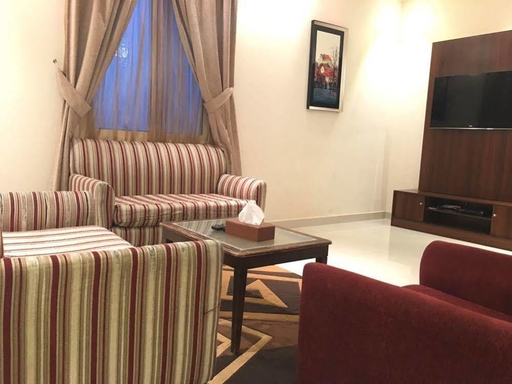 Baron Palace - Almasif Hotel Apartments リヤード エクステリア 写真