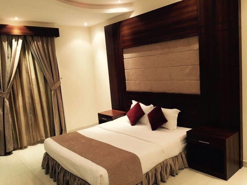 Baron Palace - Almasif Hotel Apartments リヤード エクステリア 写真