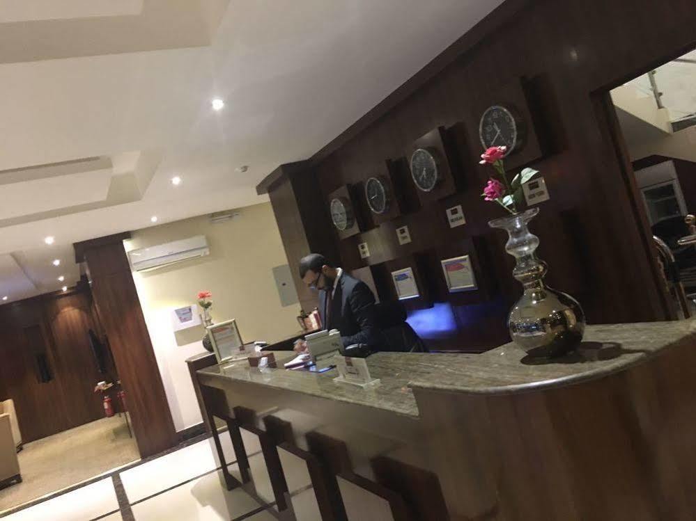 Baron Palace - Almasif Hotel Apartments リヤード エクステリア 写真