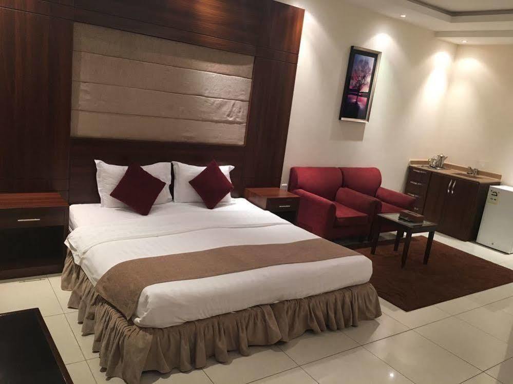Baron Palace - Almasif Hotel Apartments リヤード エクステリア 写真