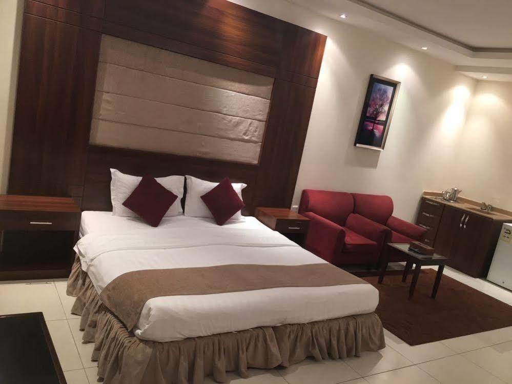 Baron Palace - Almasif Hotel Apartments リヤード エクステリア 写真