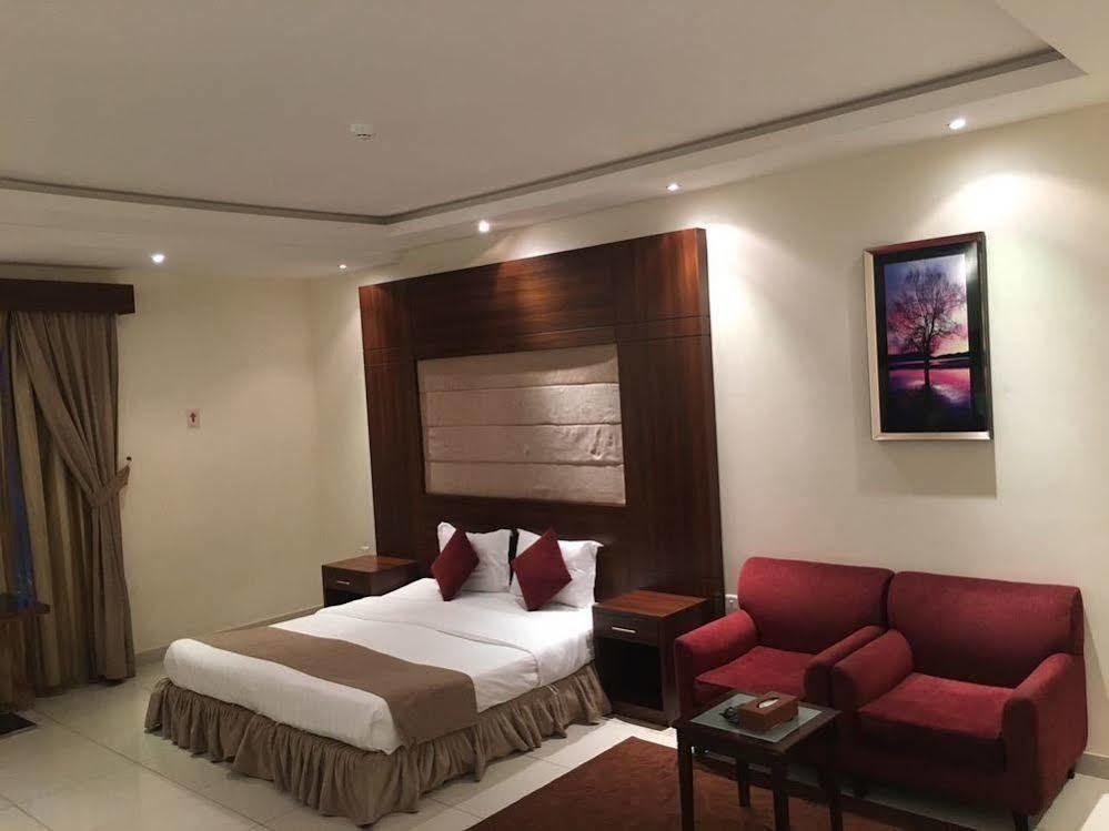 Baron Palace - Almasif Hotel Apartments リヤード エクステリア 写真