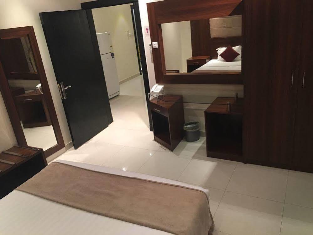Baron Palace - Almasif Hotel Apartments リヤード エクステリア 写真