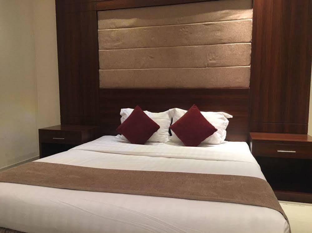 Baron Palace - Almasif Hotel Apartments リヤード エクステリア 写真